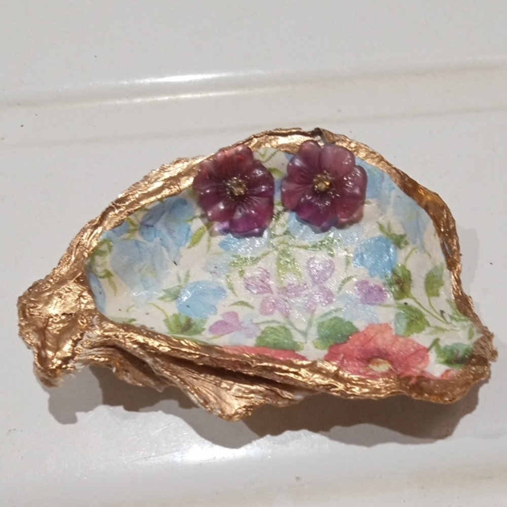 Handmade Pink Flower Stud Earrings with Gold-Trim Shell Dish